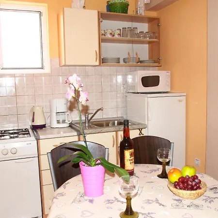 Diana Apartment *