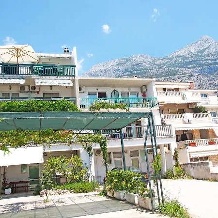 Diana Apartment *